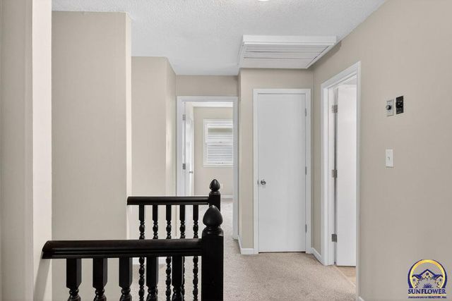 5838 SW 25th ST, Topeka, KS 66614