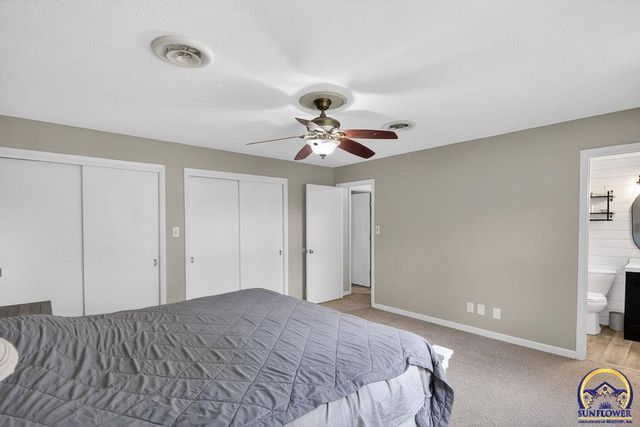 5838 SW 25th ST, Topeka, KS 66614
