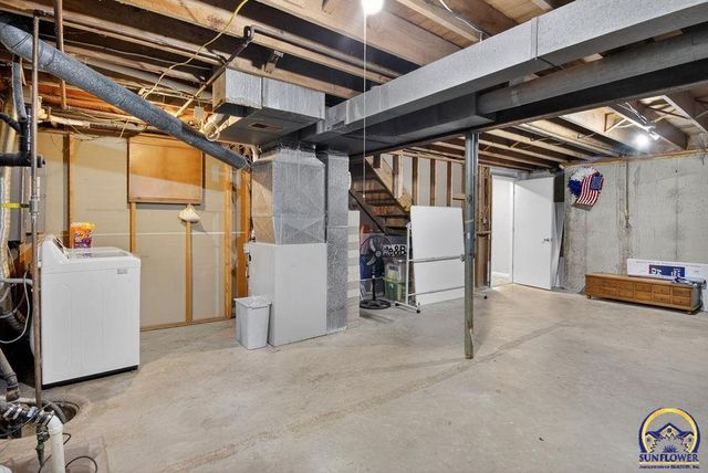 5838 SW 25th ST, Topeka, KS 66614