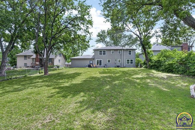 5838 SW 25th ST, Topeka, KS 66614