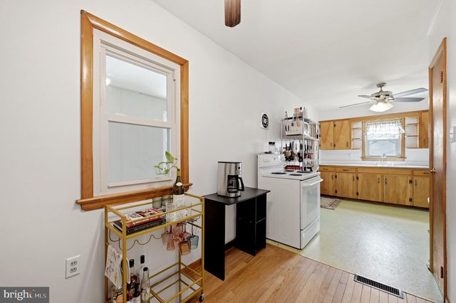 242 POLK ST, Harpers Ferry, WV 25425