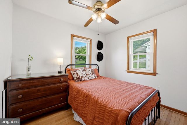 242 POLK ST, Harpers Ferry, WV 25425