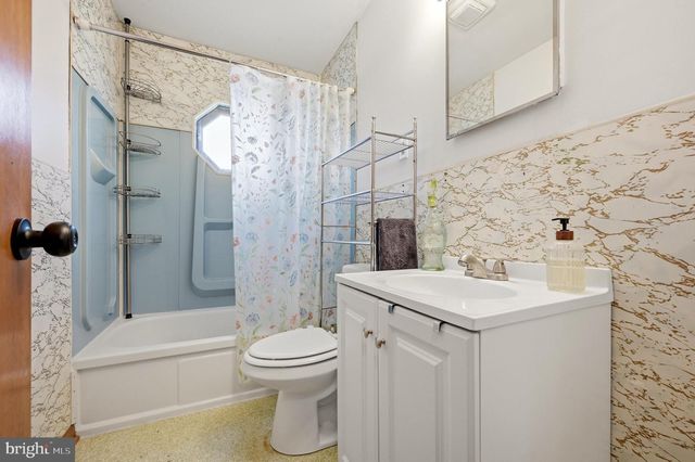 242 POLK ST, Harpers Ferry, WV 25425
