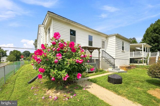 242 POLK ST, Harpers Ferry, WV 25425