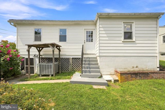 242 POLK ST, Harpers Ferry, WV 25425