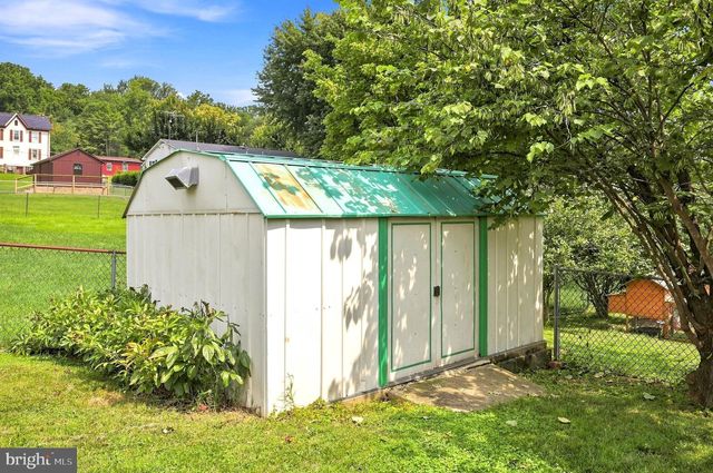 242 POLK ST, Harpers Ferry, WV 25425