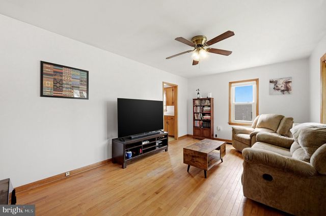 242 POLK ST, Harpers Ferry, WV 25425