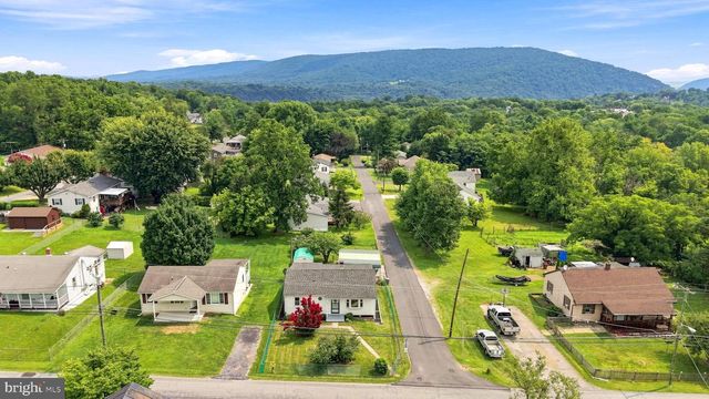 242 POLK ST, Harpers Ferry, WV 25425