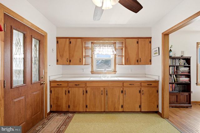 242 POLK ST, Harpers Ferry, WV 25425