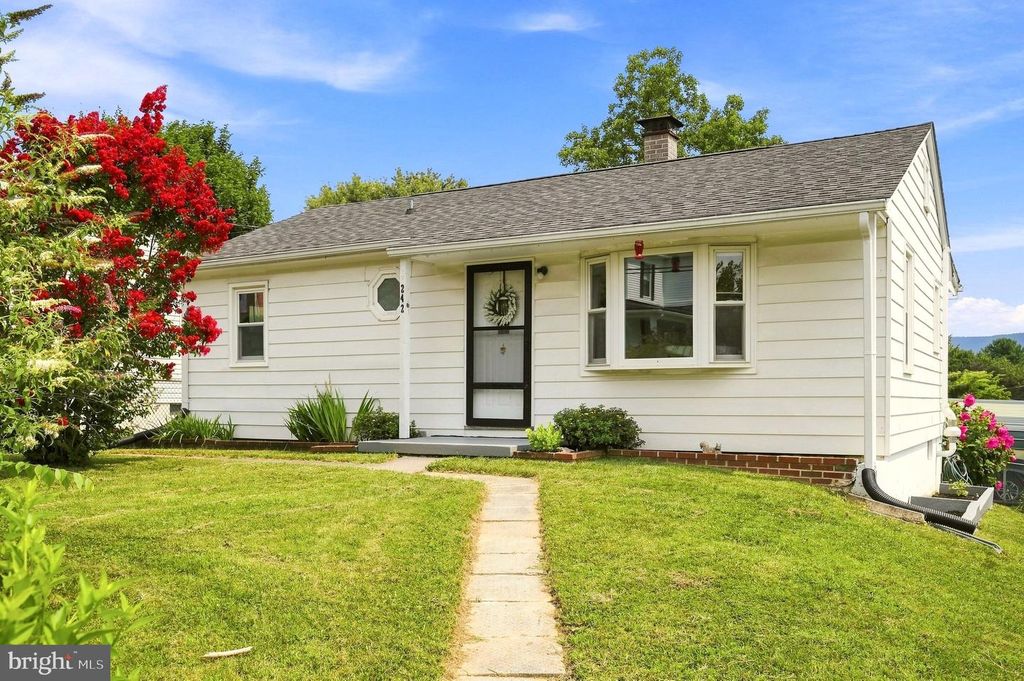 242 POLK ST, Harpers Ferry, WV 25425
