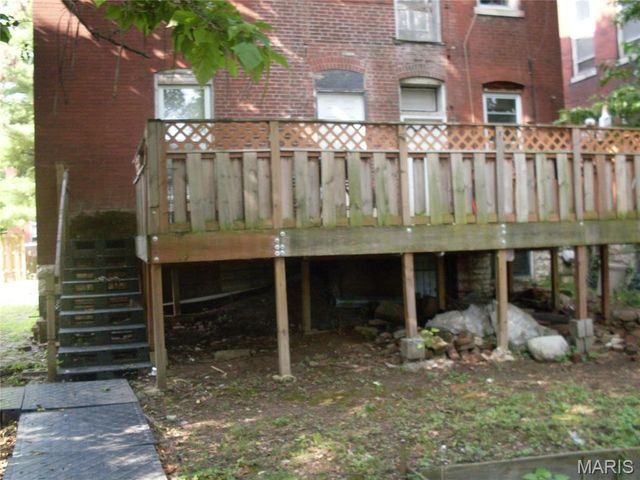3237 Barrett Street, St Louis, MO 63107
