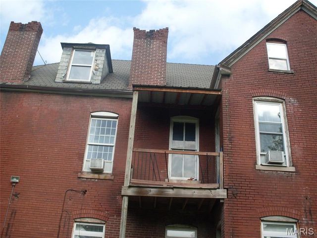 3237 Barrett Street, St Louis, MO 63107