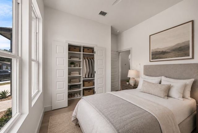 2806 Carter Street, Dallas, TX 75210