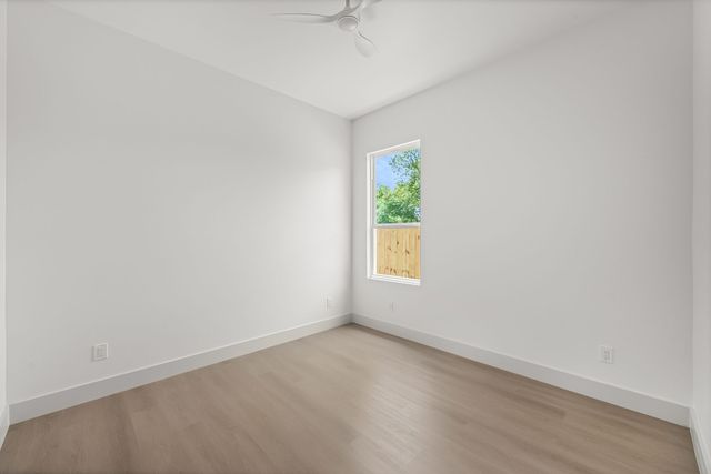 2806 Carter Street, Dallas, TX 75210