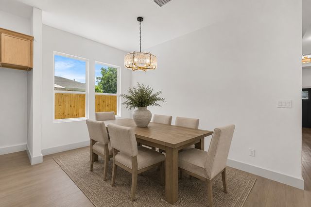 2806 Carter Street, Dallas, TX 75210