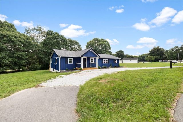 418 Old River Road, Pelzer, SC 29669