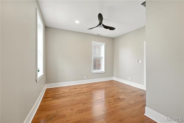 4363 Gibson Avenue 2F, St Louis, MO 63110