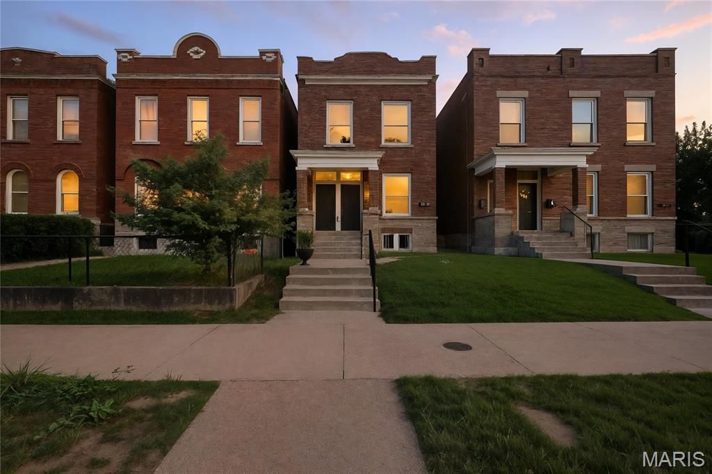 4363 Gibson Avenue 2F, St Louis, MO 63110