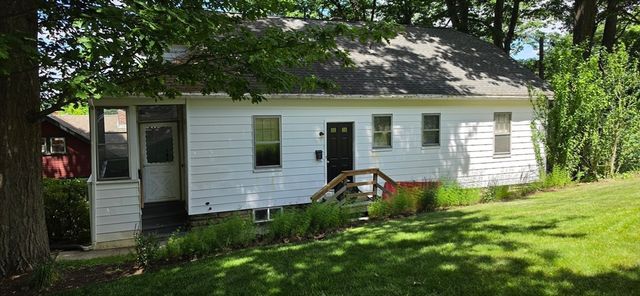 109 Green Hill Pkwy 2, Worcester, MA 01605