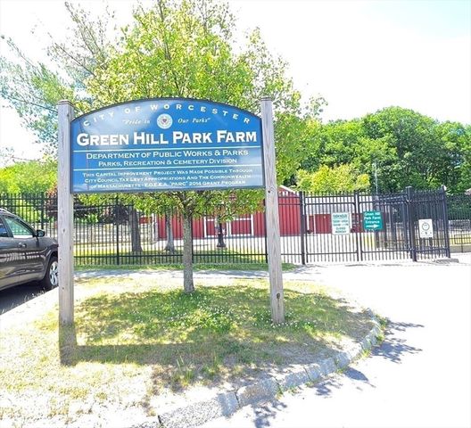 109 Green Hill Pkwy 2, Worcester, MA 01605