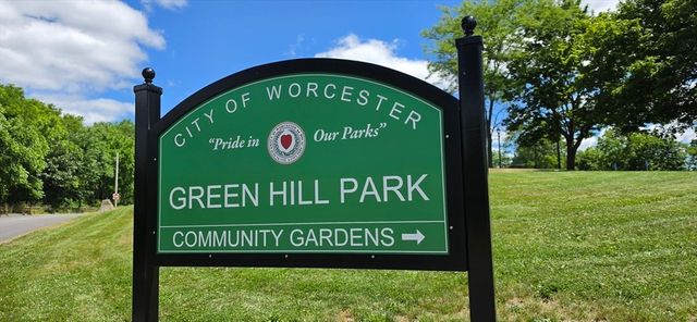 109 Green Hill Pkwy 2, Worcester, MA 01605