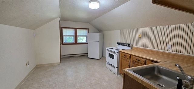 109 Green Hill Pkwy 2, Worcester, MA 01605