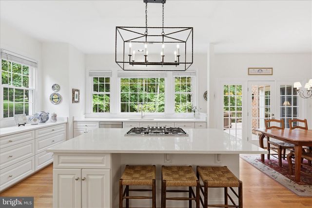 10693 ALLIWELLS CT, Oakton, VA 22124