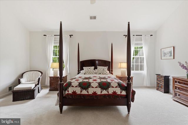 10693 ALLIWELLS CT, Oakton, VA 22124