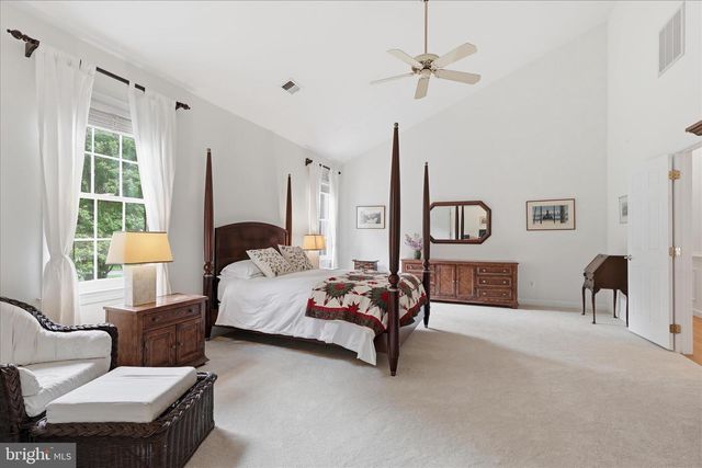 10693 ALLIWELLS CT, Oakton, VA 22124