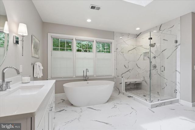 10693 ALLIWELLS CT, Oakton, VA 22124