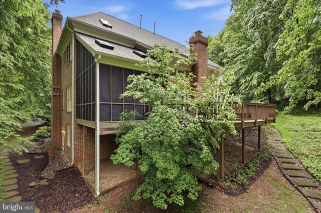 10693 ALLIWELLS CT, Oakton, VA 22124