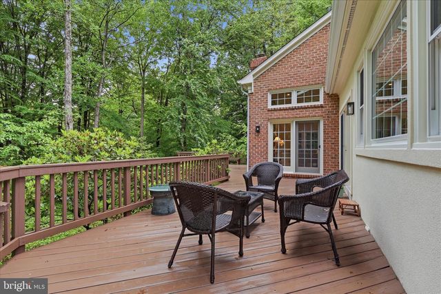 10693 ALLIWELLS CT, Oakton, VA 22124