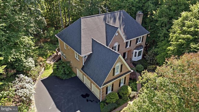 10693 ALLIWELLS CT, Oakton, VA 22124