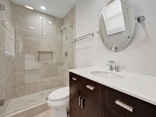207 Cape Cod Cir 207, Lake Worth, FL 33467