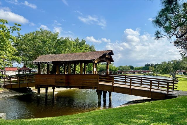 207 Cape Cod Cir 207, Lake Worth, FL 33467
