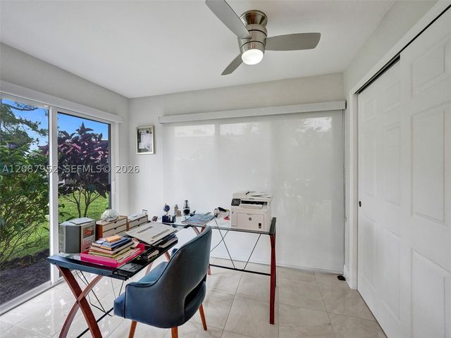 207 Cape Cod Cir 207, Lake Worth, FL 33467