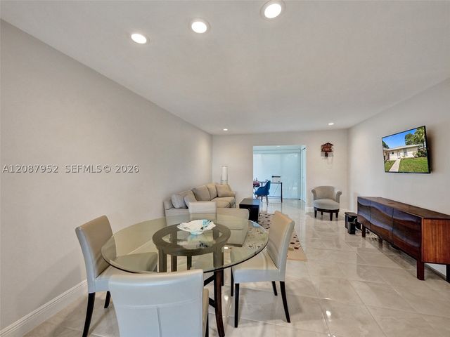 207 Cape Cod Cir 207, Lake Worth, FL 33467