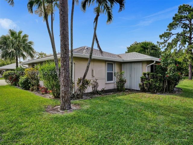 207 Cape Cod Cir 207, Lake Worth, FL 33467
