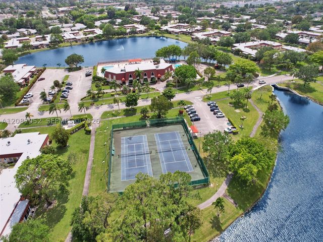 207 Cape Cod Cir 207, Lake Worth, FL 33467