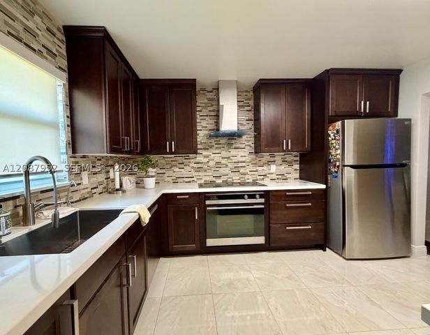 207 Cape Cod Cir 207, Lake Worth, FL 33467
