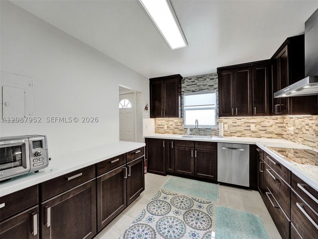 207 Cape Cod Cir 207, Lake Worth, FL 33467