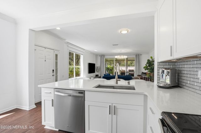 7990 BAYMEADOWS Road E 1301, Jacksonville, FL 32256