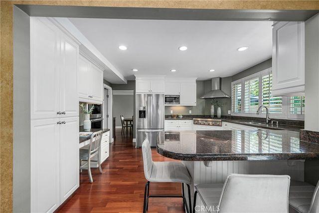 3261 Lilly Avenue, Long Beach, CA 90808