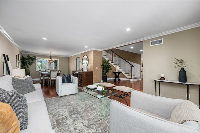 3261 Lilly Avenue, Long Beach, CA 90808
