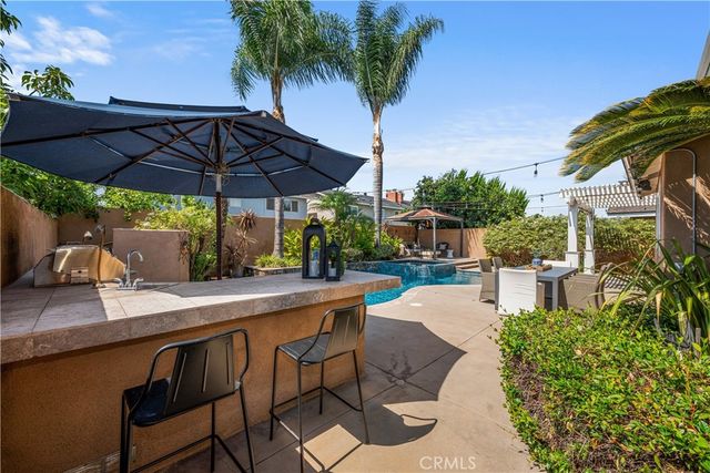 3261 Lilly Avenue, Long Beach, CA 90808
