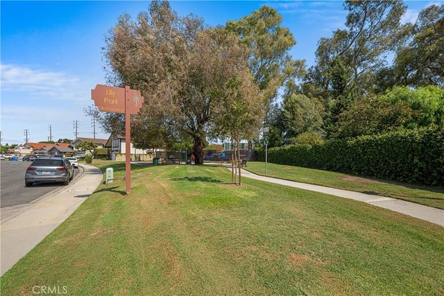 3261 Lilly Avenue, Long Beach, CA 90808