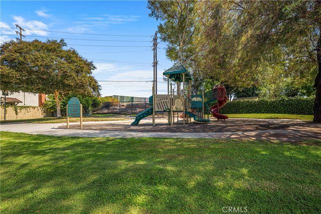 3261 Lilly Avenue, Long Beach, CA 90808