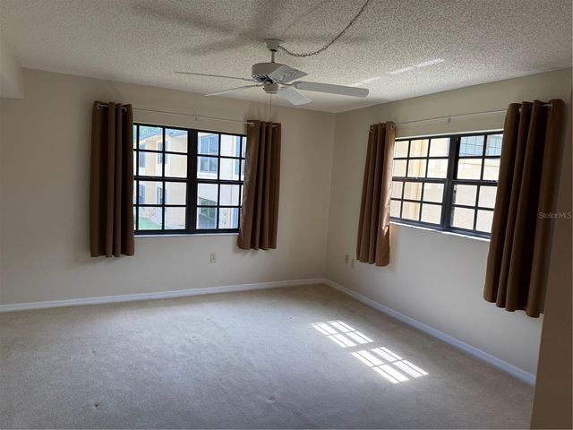110 N TREMAIN ST 105, Mount Dora, FL 32757