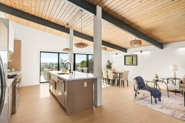 4821 Viane Way, San Diego, CA 92110