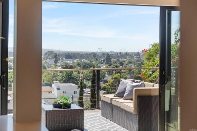 4821 Viane Way, San Diego, CA 92110